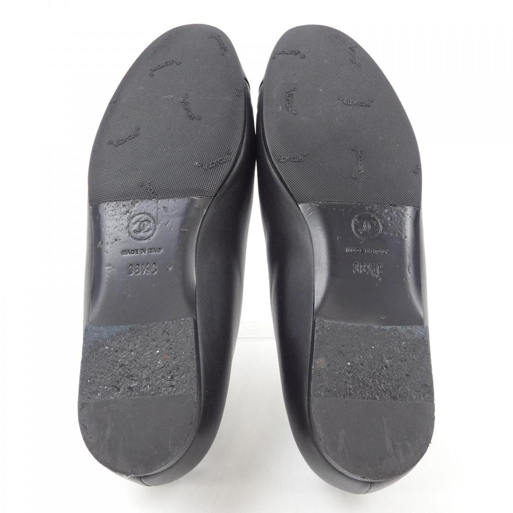 Chanel G45494B15866 Lambskin Patent Calfskin Flat Shoes