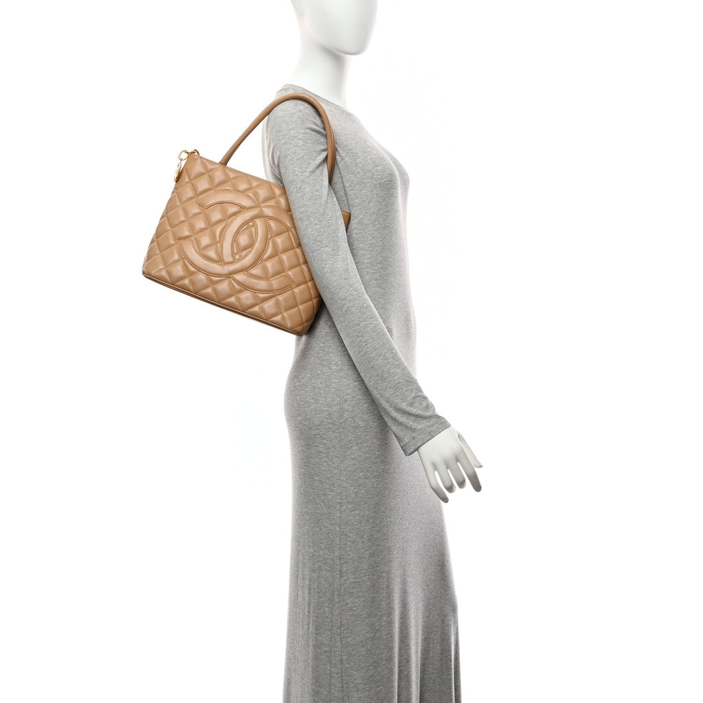 Caviar Quilted Medallion Tote Beige Beige
