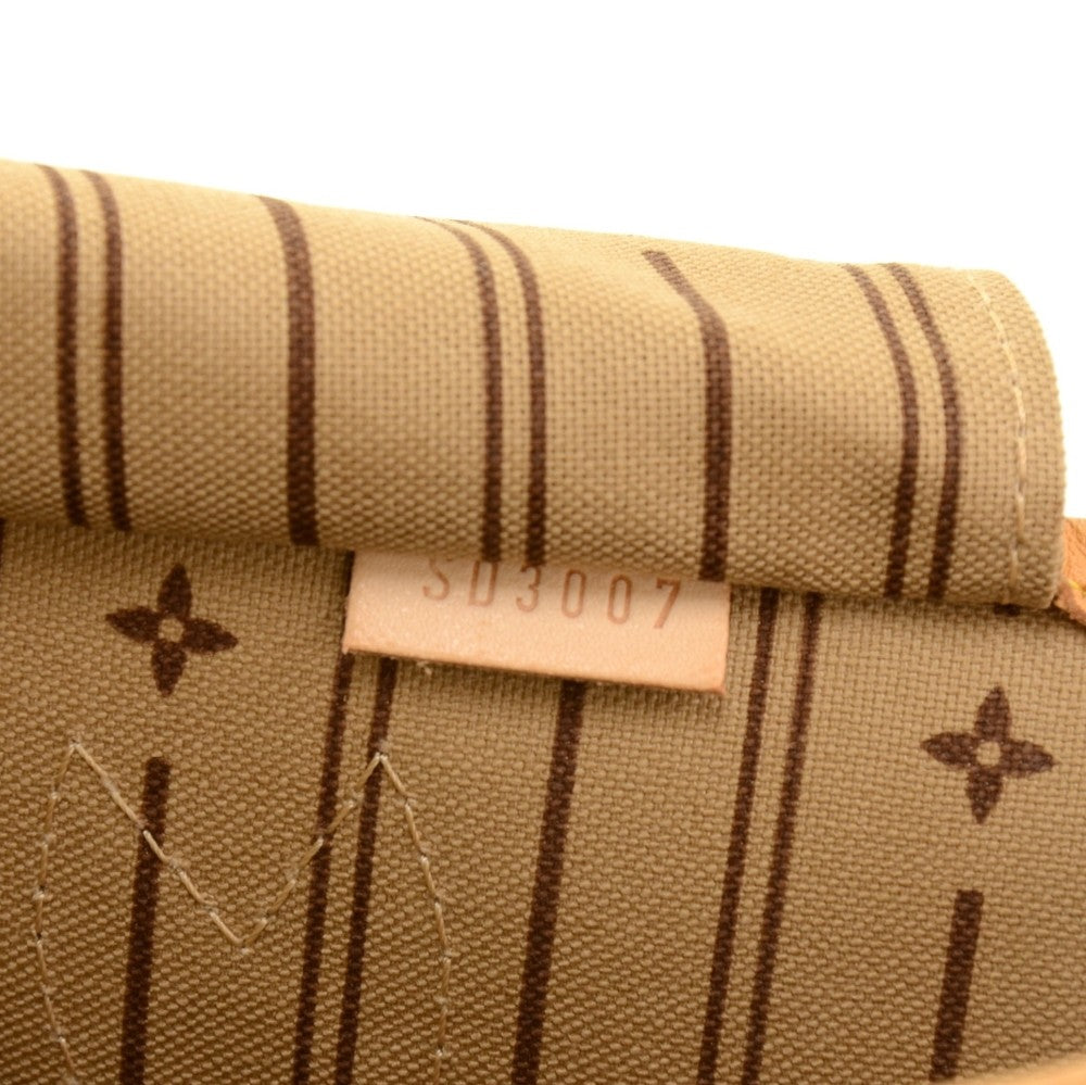 Louis Vuitto Neverfull MM Tote