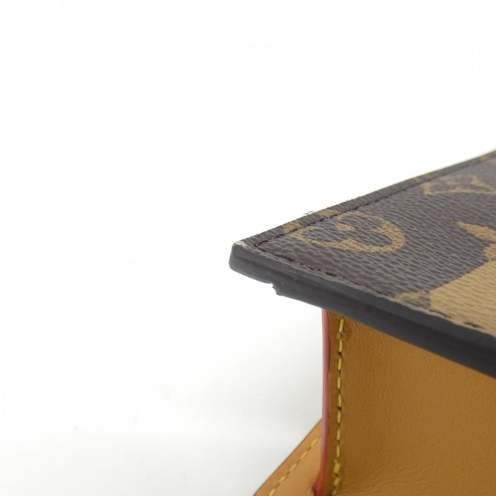 Louis Vuitton Sac Plat Messenger Monogram Shoulder Bag