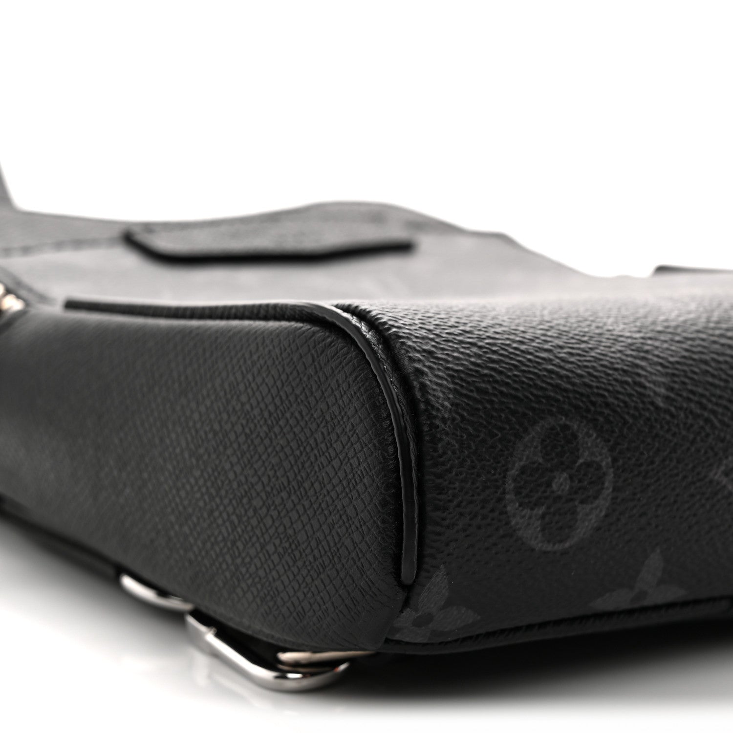 Taigarama Outdoor Slingbag Black