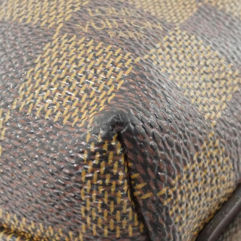 Louis Vuitton Trotteur Beaubourg Damier Shoulder Bag
