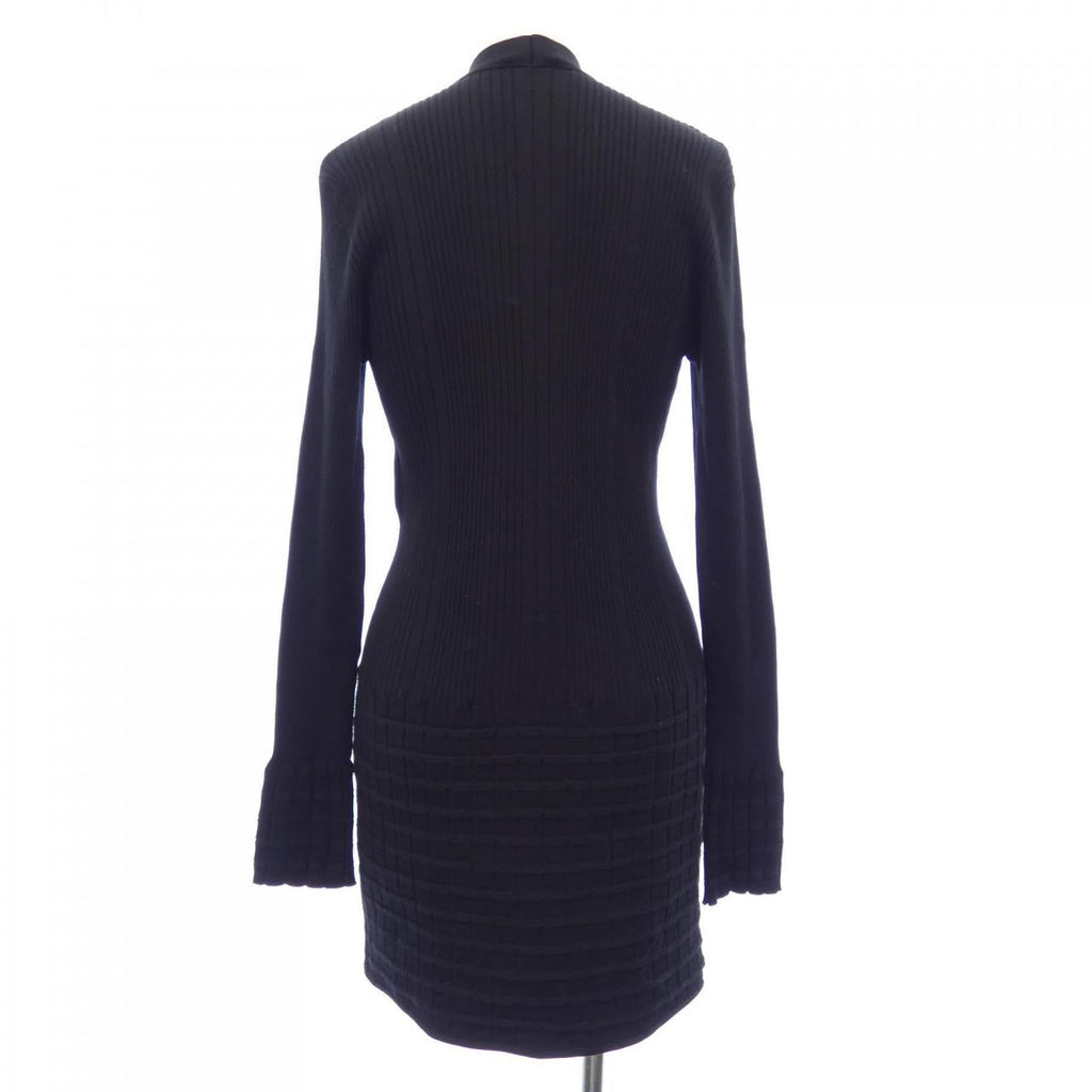 Chanel P79174K11413 Long Cardigan