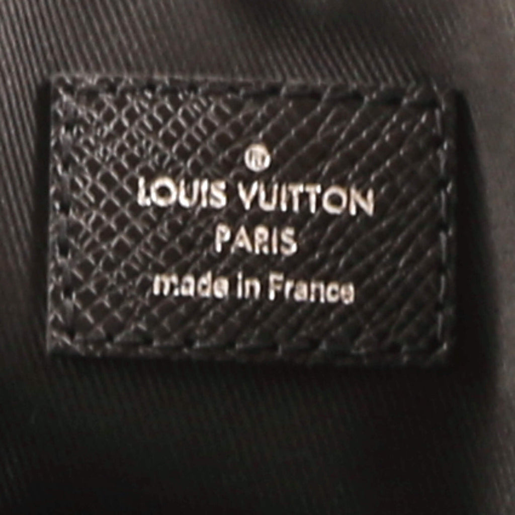 Louis Vuitton Vertical Tote Taiga Leather