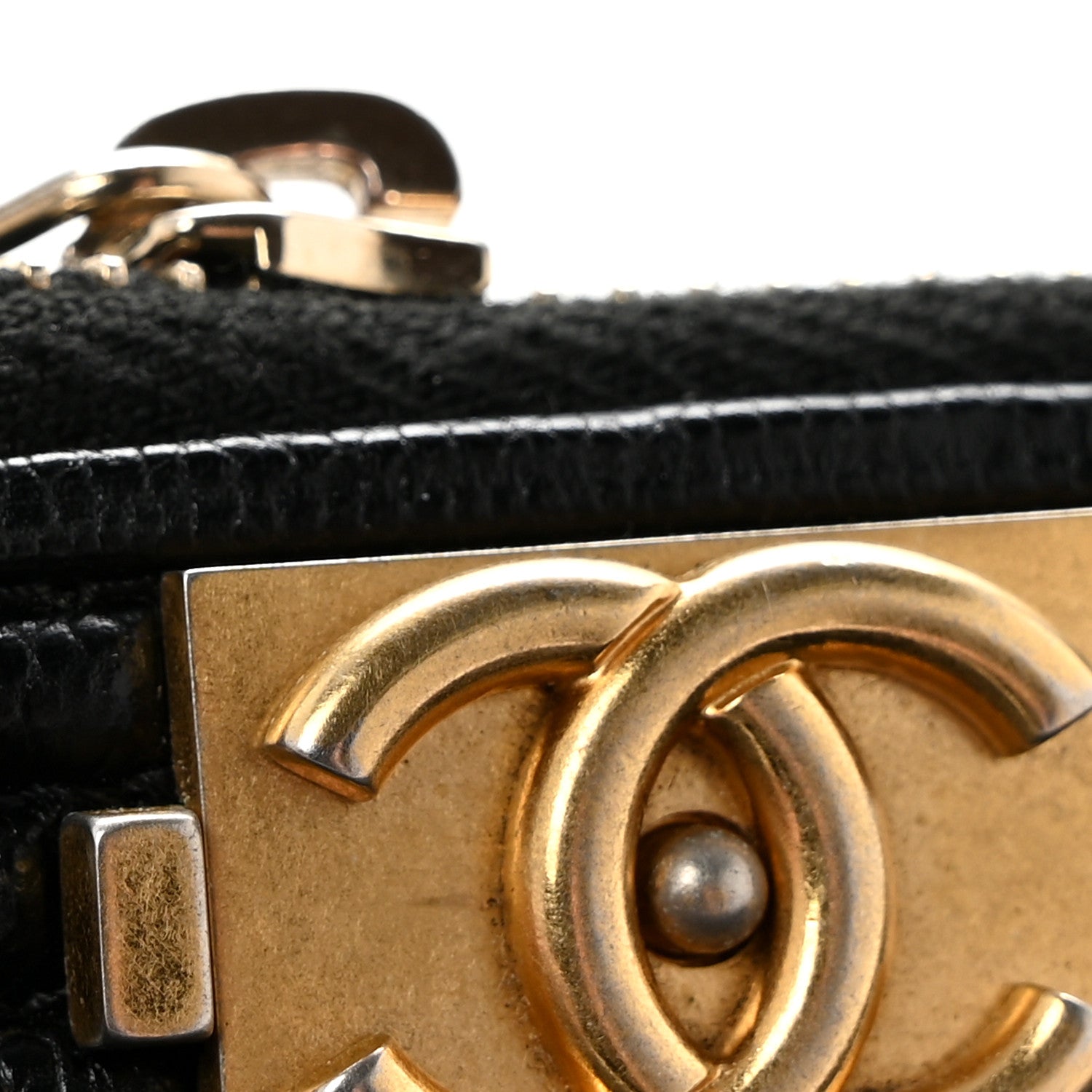 Caviar Quilted Medium Boy Cosmetic Case Black