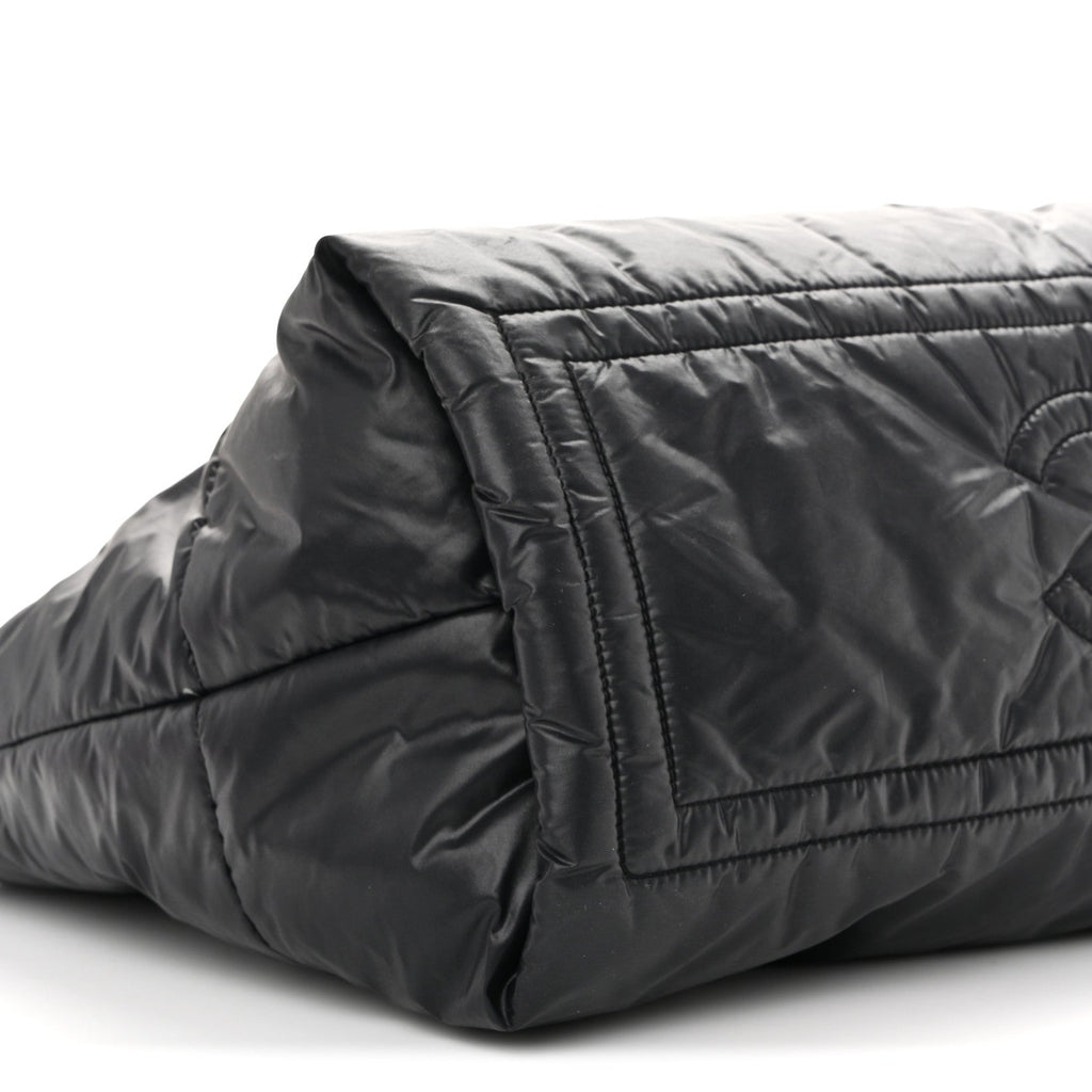 Lambskin Quilted Large Coco Cocoon Reversible Tote Black