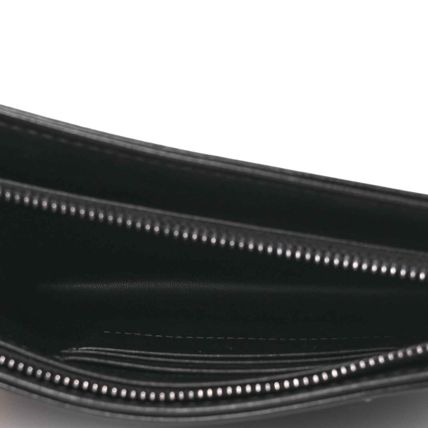 Calfskin Macrocannage Diamond Caro Zipped Pouch With Chain Black