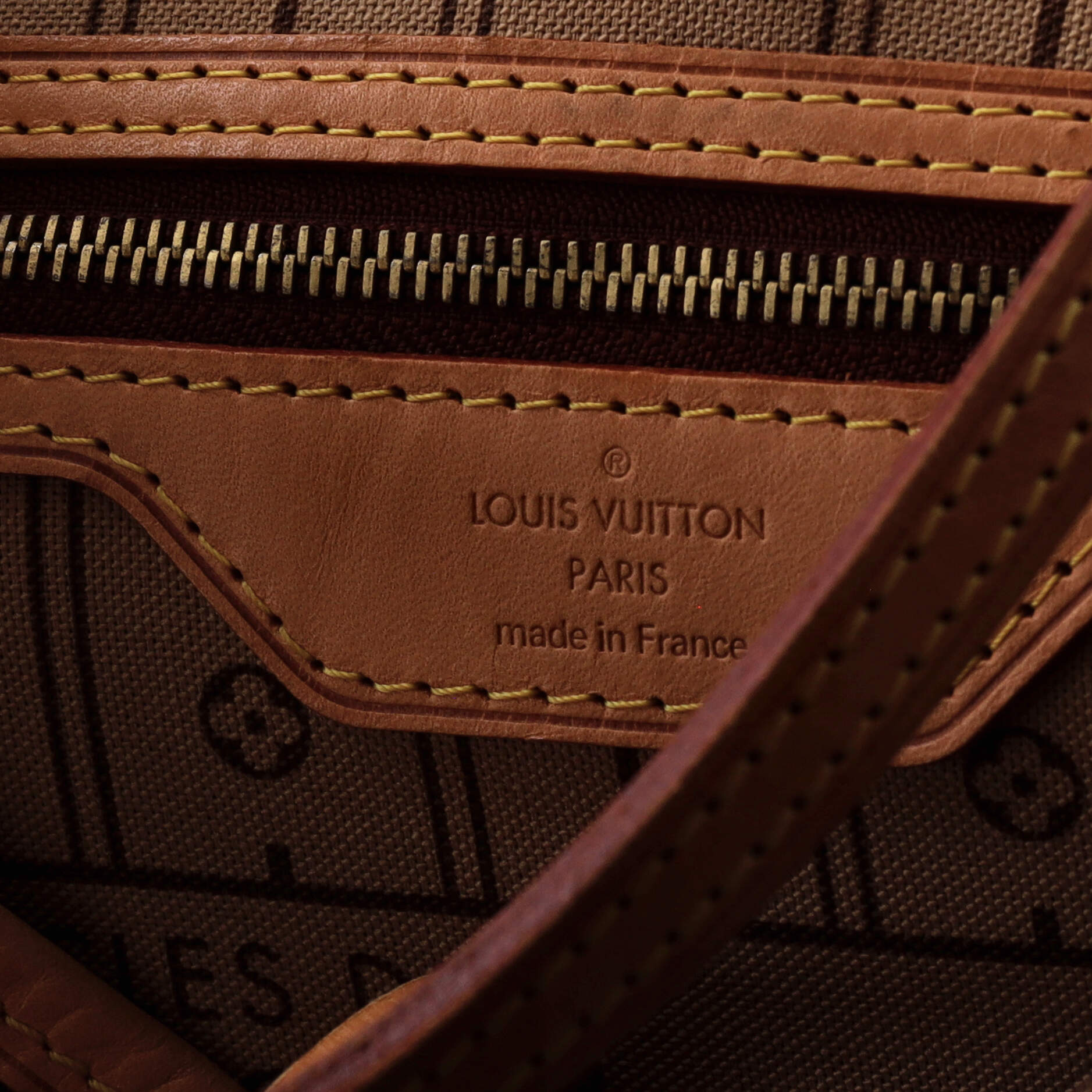 Louis Vuitton Neverfull Tote Monogram Canvas GM