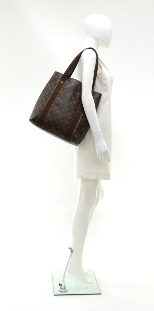 Louis Vuitto Cabas Beaubourg Monogram Canvas Tote Bag
