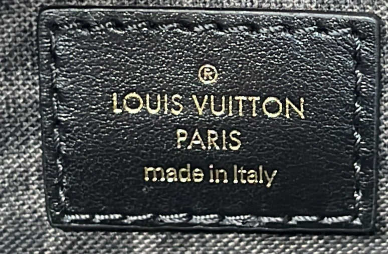 Louis Vuitton OnTheGo Tote Wild at Heart Monogram Giant GM