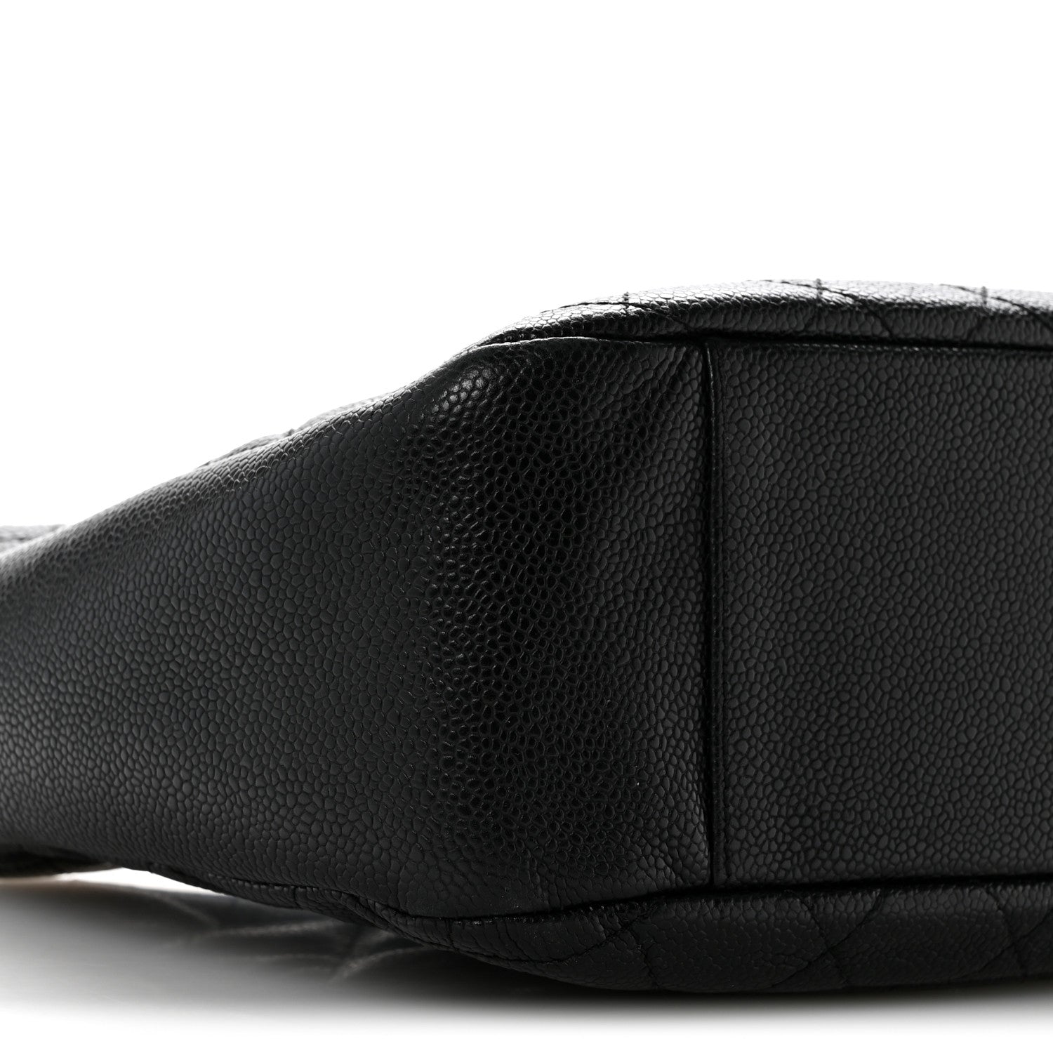 Caviar Quilted Timeless CC Shoulder Bag Black