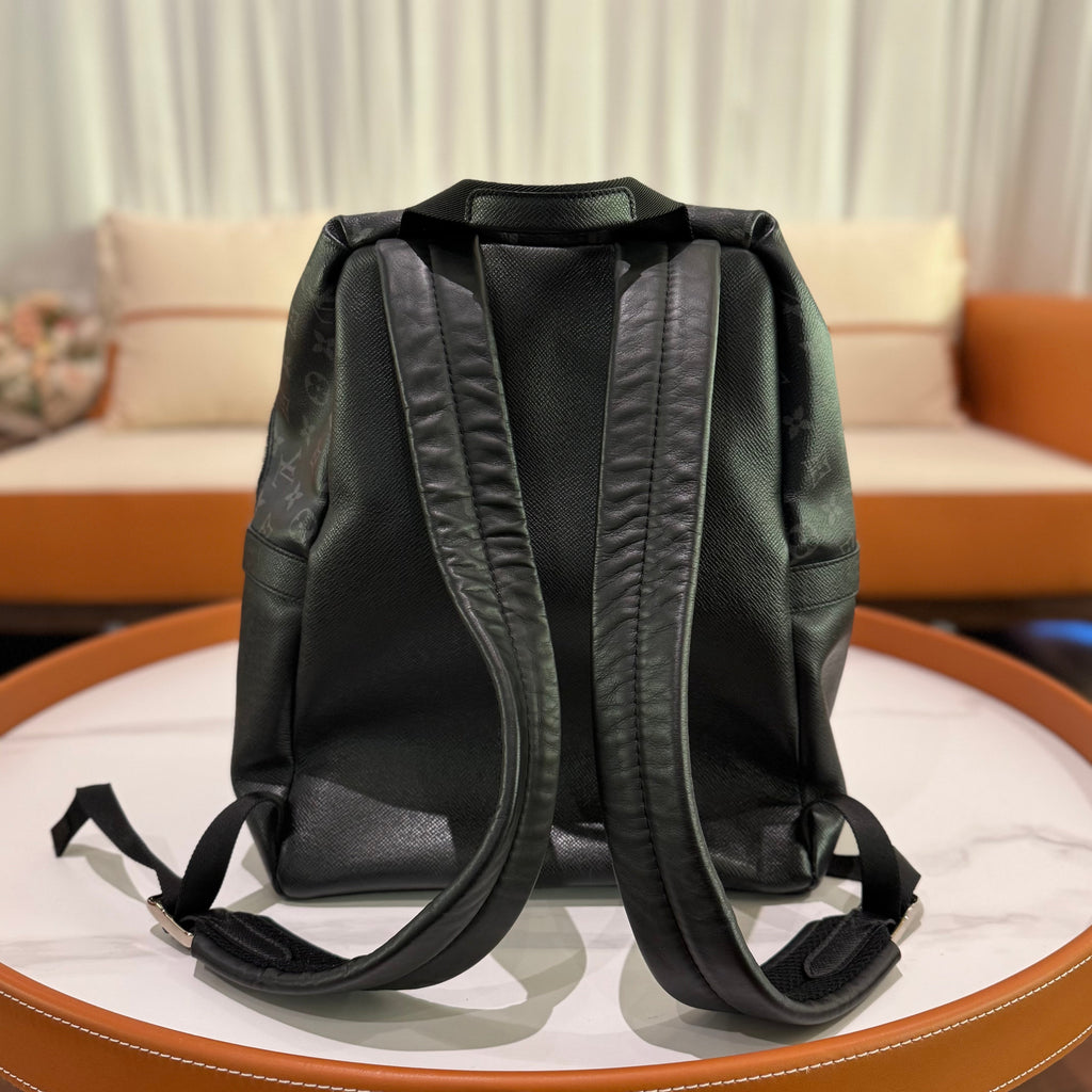 LOUIS VUITTON DISCOVERY BACKPACK APOLLO MONOGRAM ECLIPSE WITH LEATHER TRIM (CHIP VERSION)