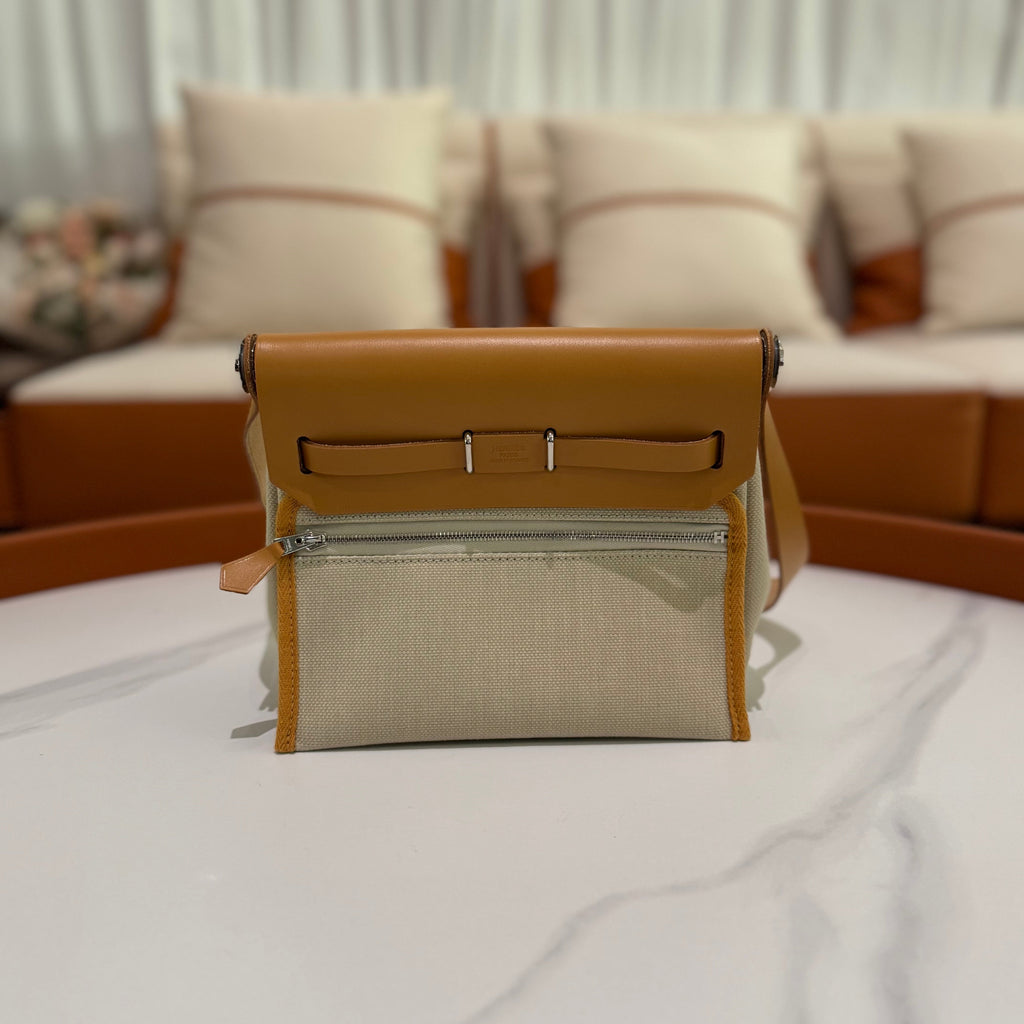 HERMÈS HERBAG MINI GOLD（STAMP K）
