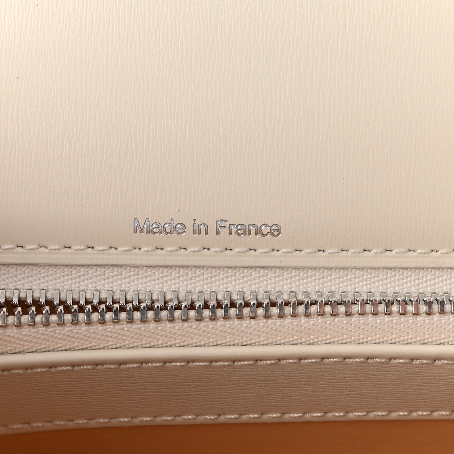 Box Calfskin MM Brillant Satchel Ivory