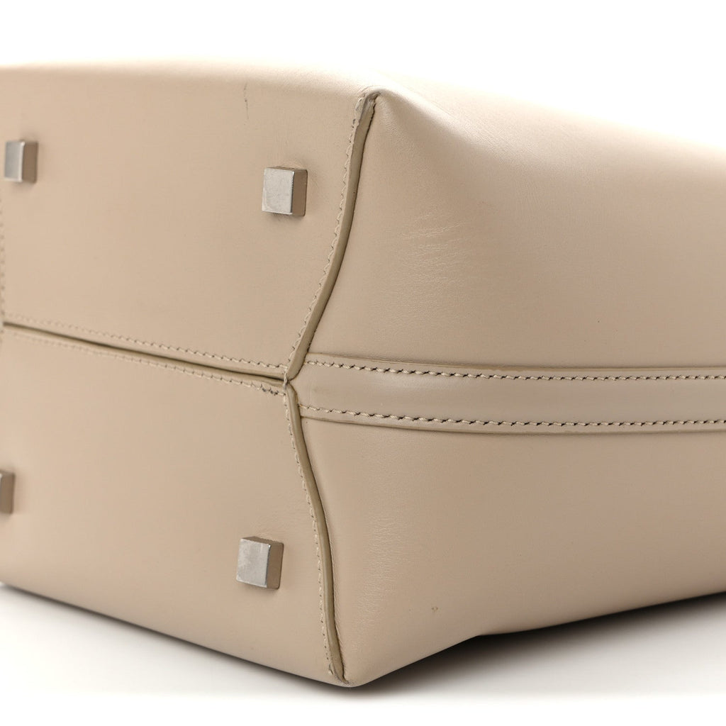 Shiny Calfskin Le 37 Small Bucket Bag Sea Salt