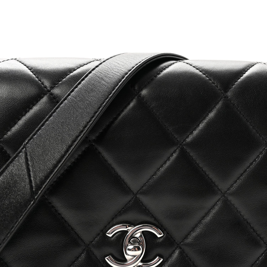 Lambskin Quilted Small Chain Rows Flap Black