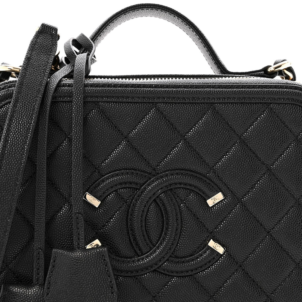 Caviar Quilted Medium CC Filigree Vanity Case Black