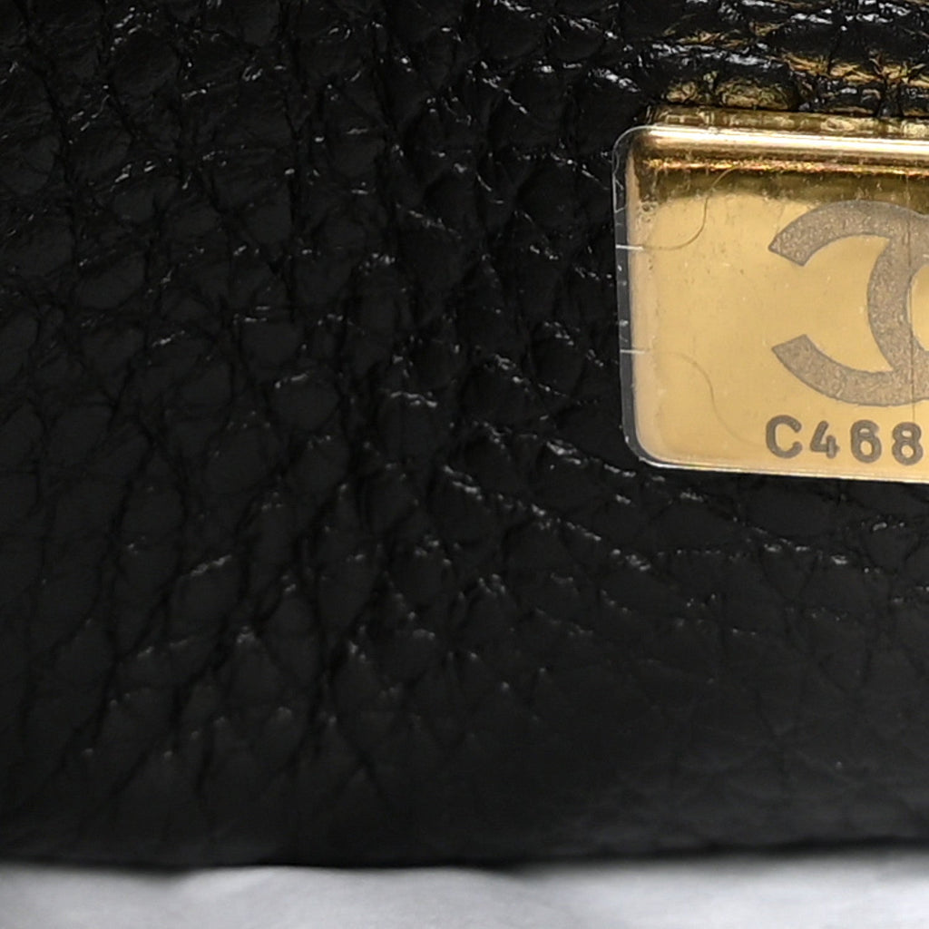 Grained Calfskin Boucle Urban Essentials Small Shopping Bag Black Ivory