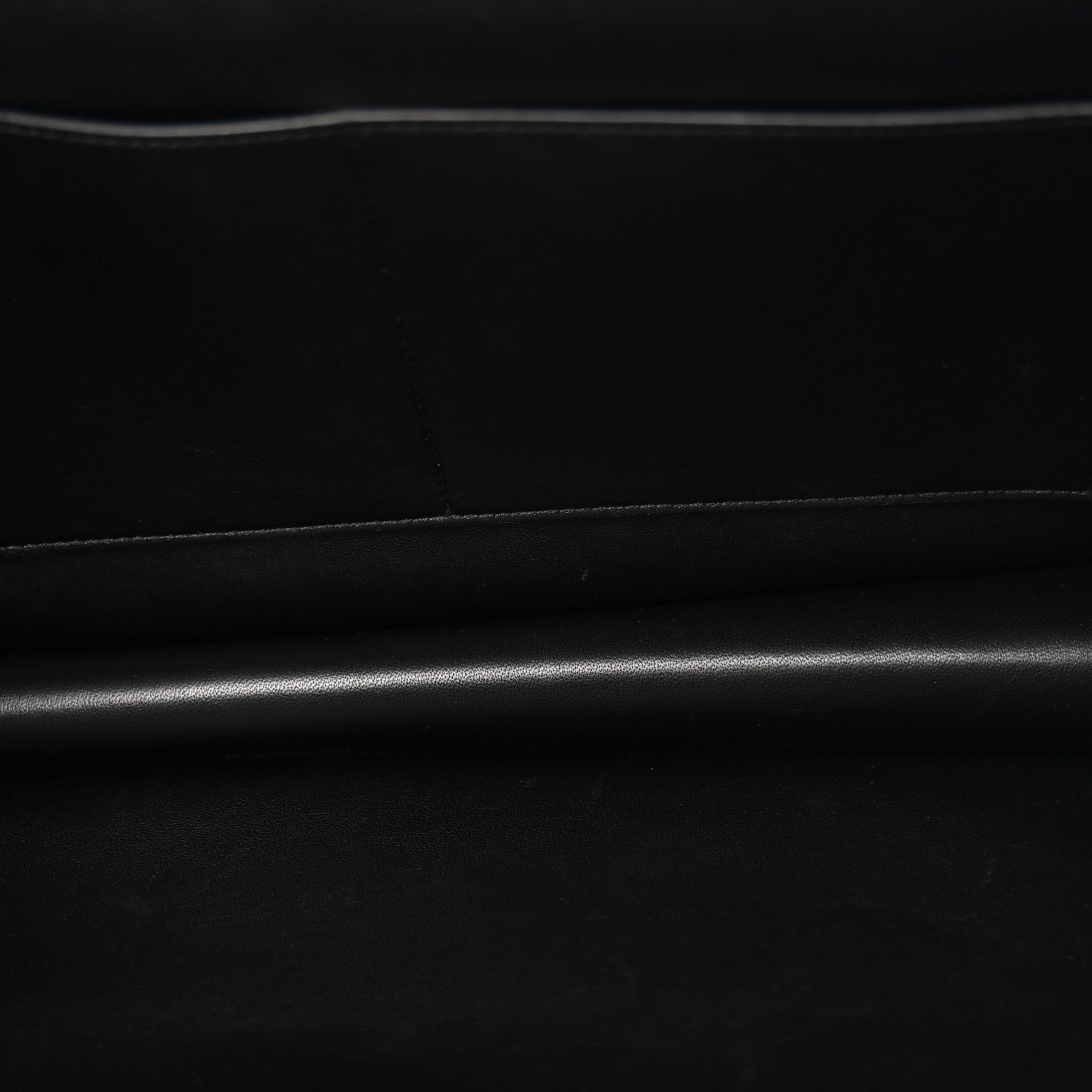 Smooth Calfskin Medium Clasp Shoulder Bag Black