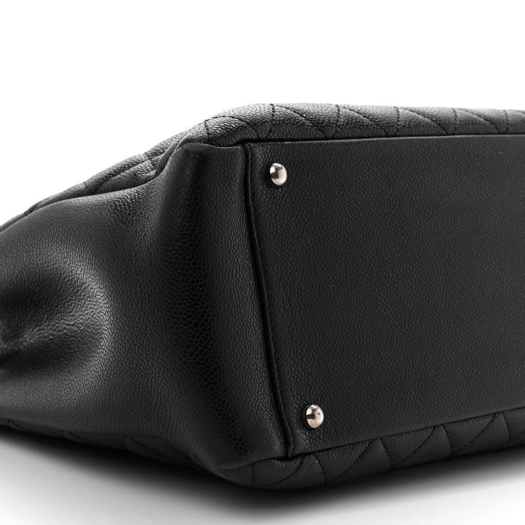 Caviar Quilted XL Grand Shopping Tote GST Black