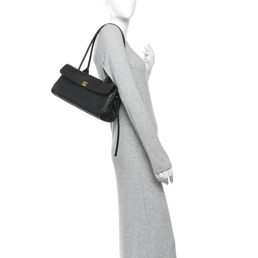 Grained Calfskin Urban Essentials Small Shopping Bag Black