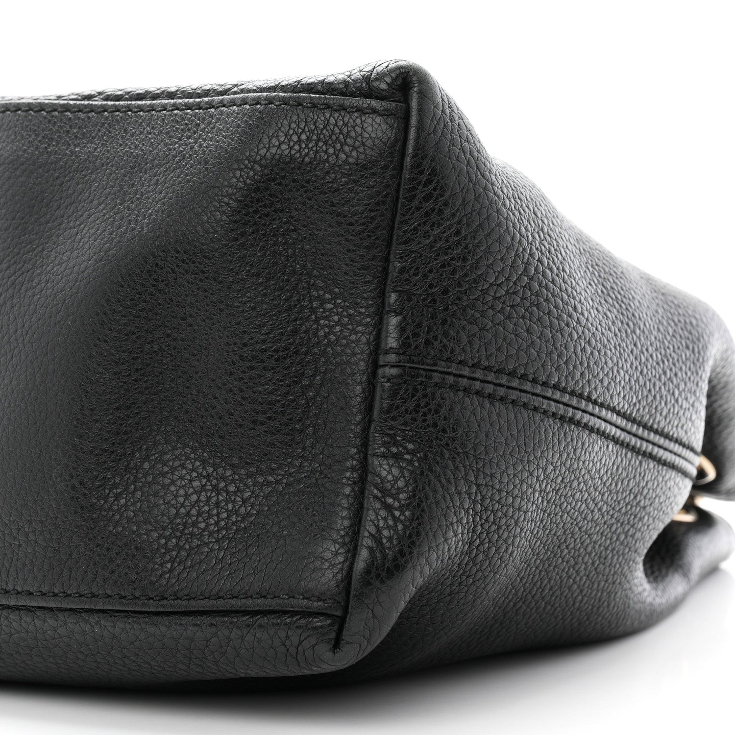 Pebbled Calfskin Medium Soho Chain Shoulder Bag Black