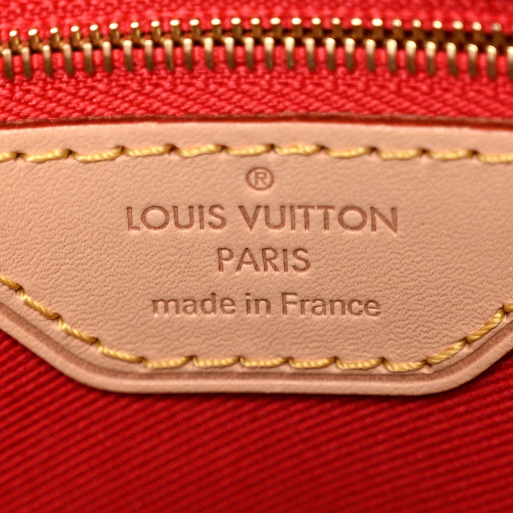 Monogram Carry It