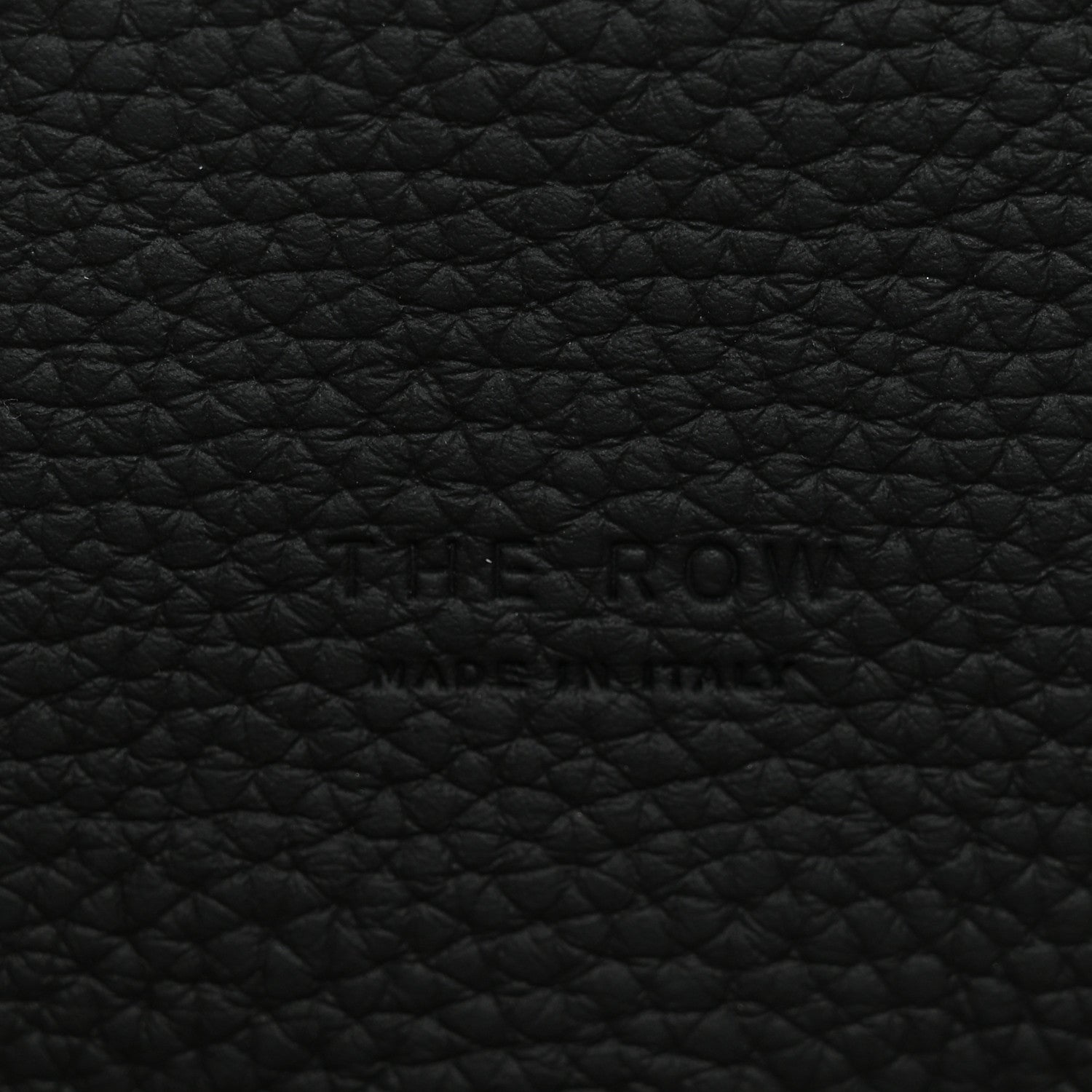 Matte Grained Calfskin Marlo 17 Black