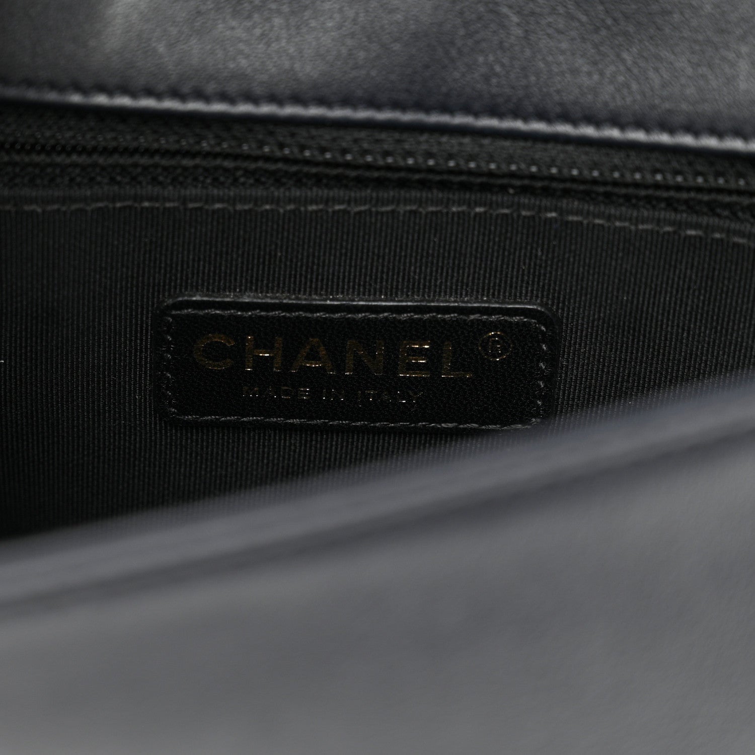 Lambskin Quilted Medium Graphic Flap Navy Black