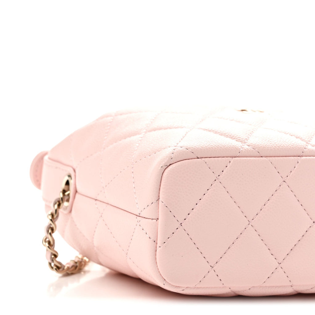 Caviar Quilted Hobo Clutch With Chain Light Pink