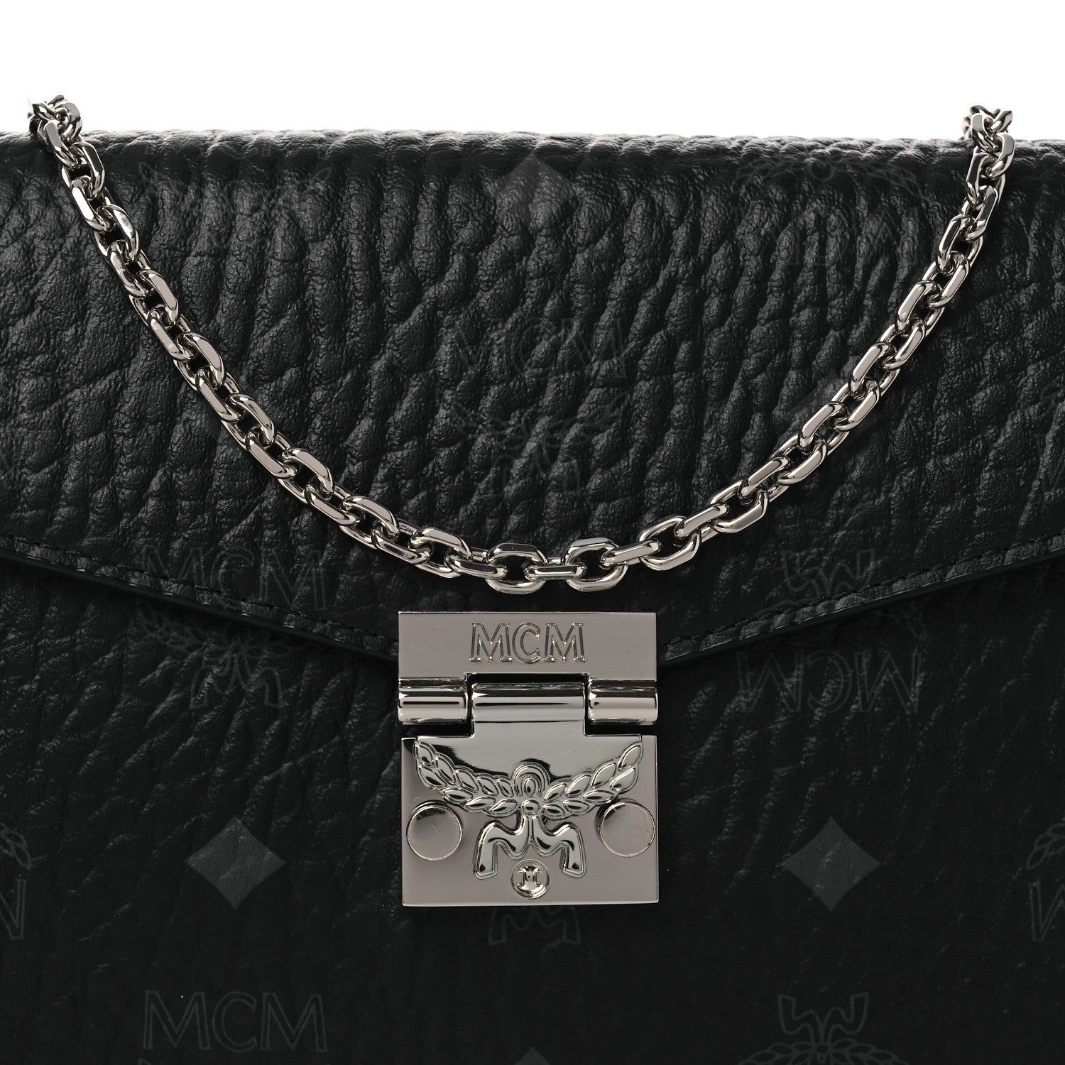 Visetos Medium Patricia Wallet On Chain Black