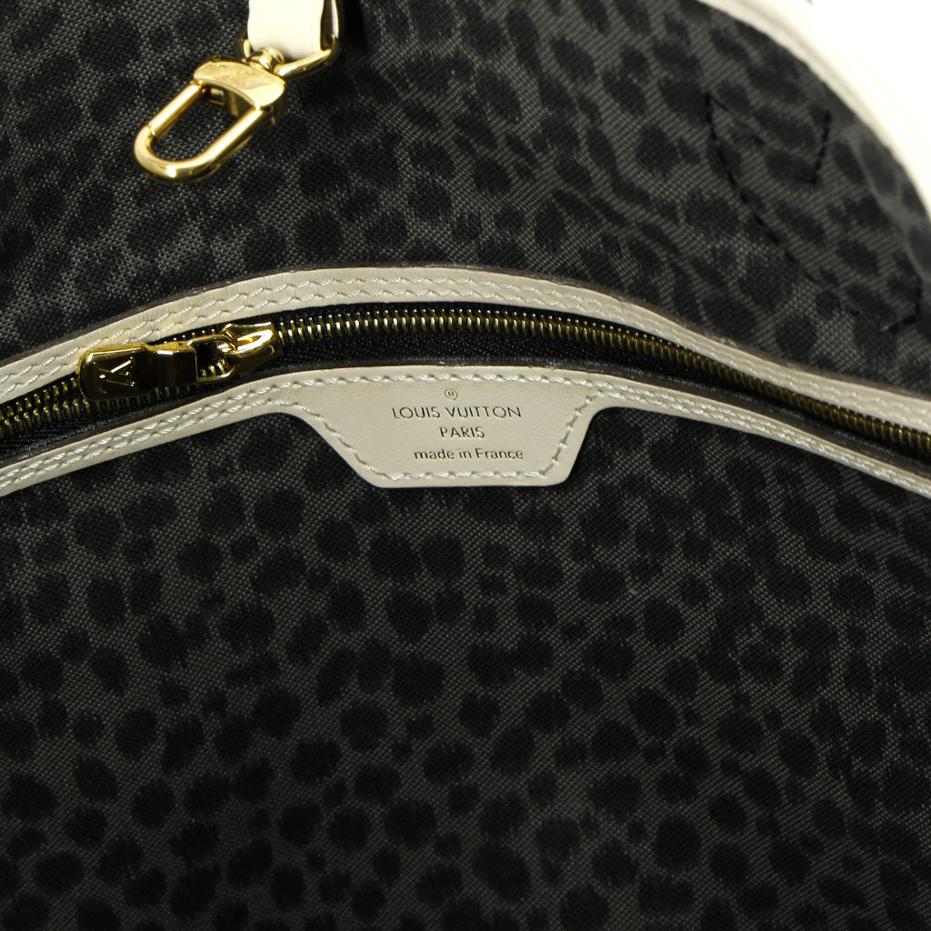 Louis Vuitton Neverfull NM Tote Wild at Heart Monogram Giant MM