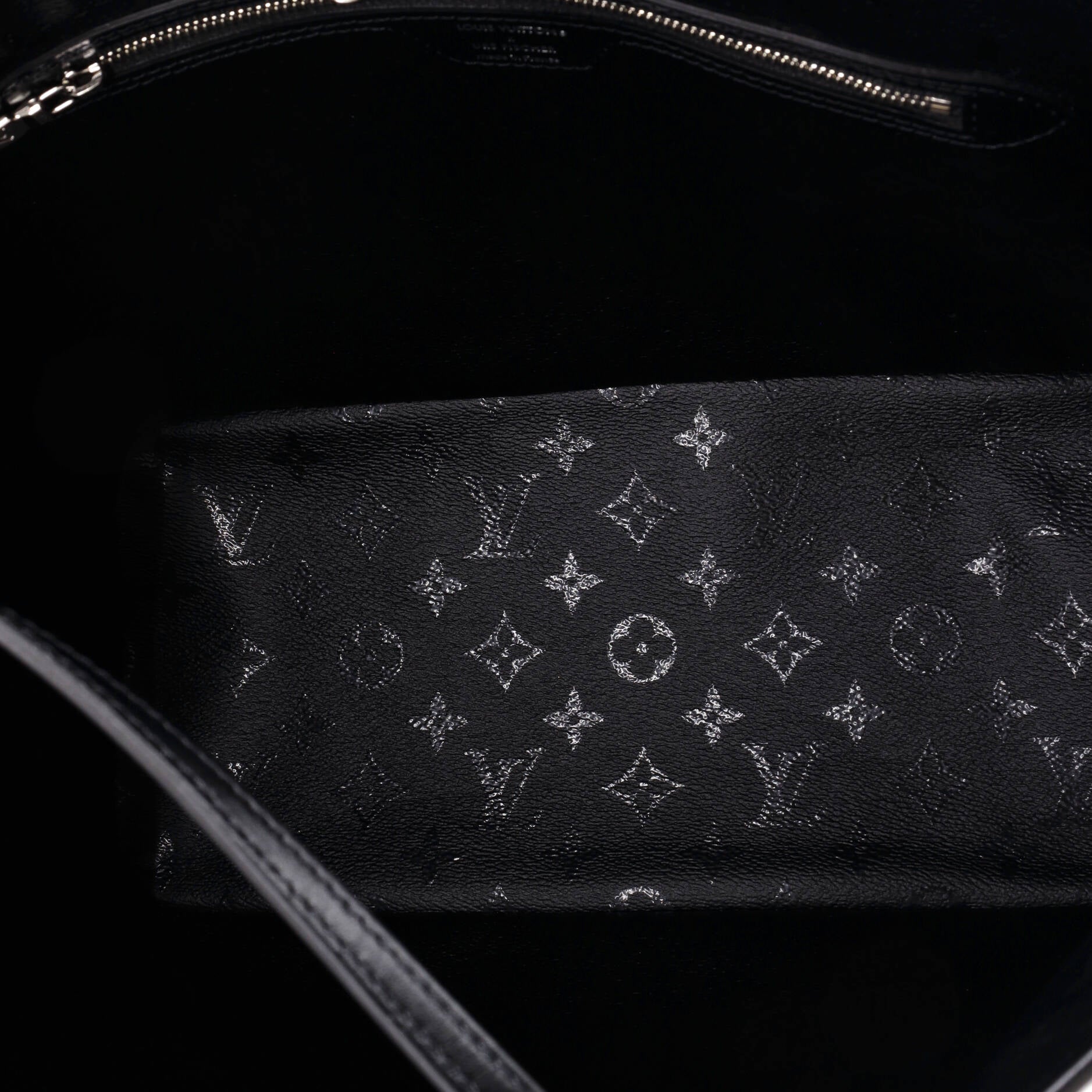Louis Vuitton Neverfull NM Tote Limited Edition Urs Fischer Tufted Monogram Canvas MM