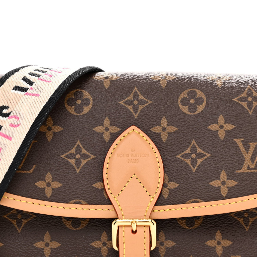 Monogram Diane Black