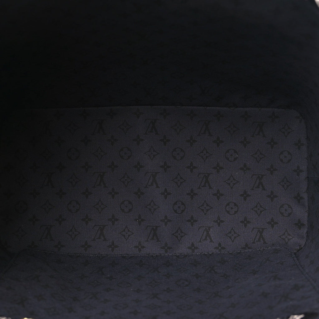 Monogram Giant Crafty Neverfull MM Creme Rouge Black