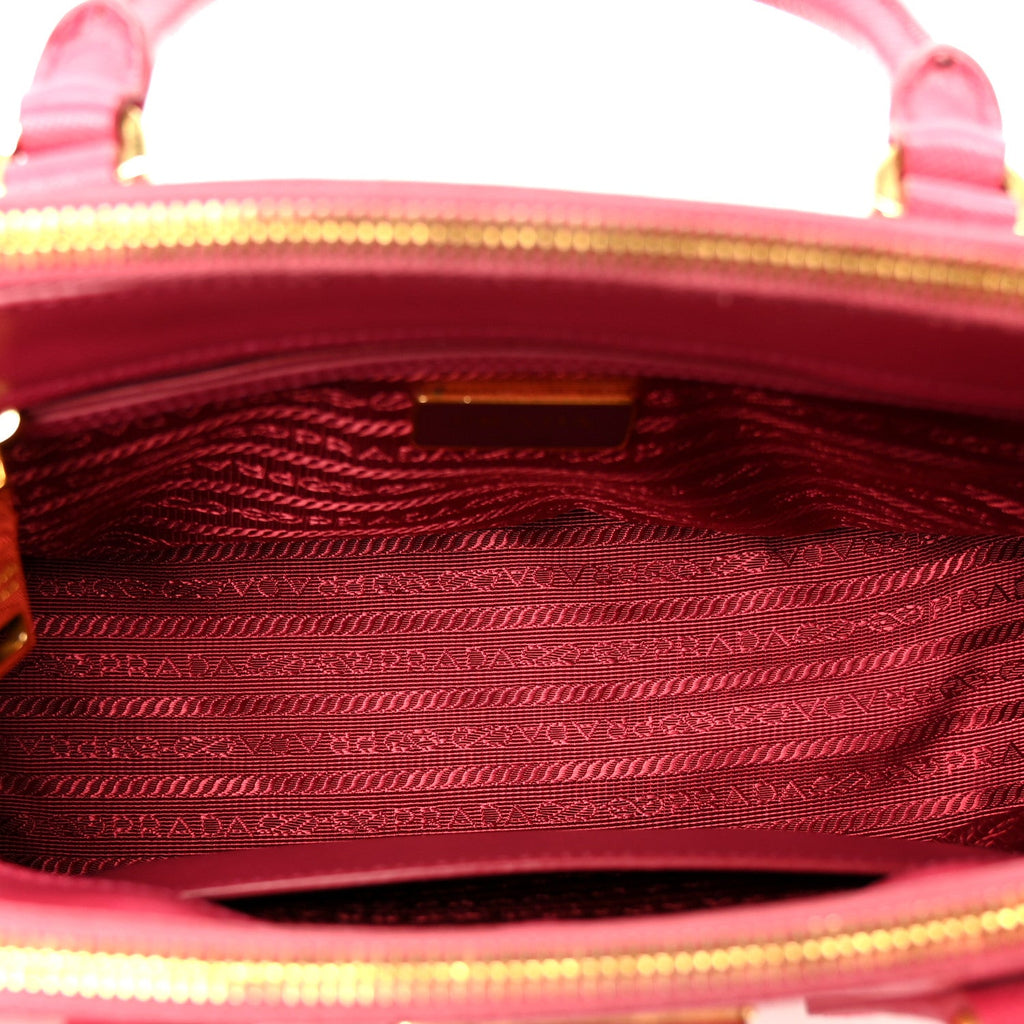 Saffiano Small Galleria Double Zip Tote Peonia
