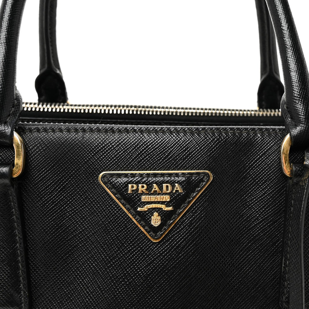 Saffiano Large Galleria Double Zip Tote Black