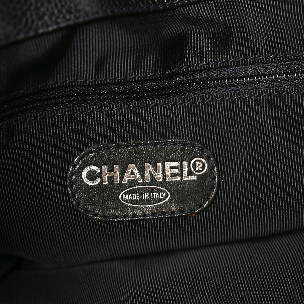 Caviar Shoulder Bag Black