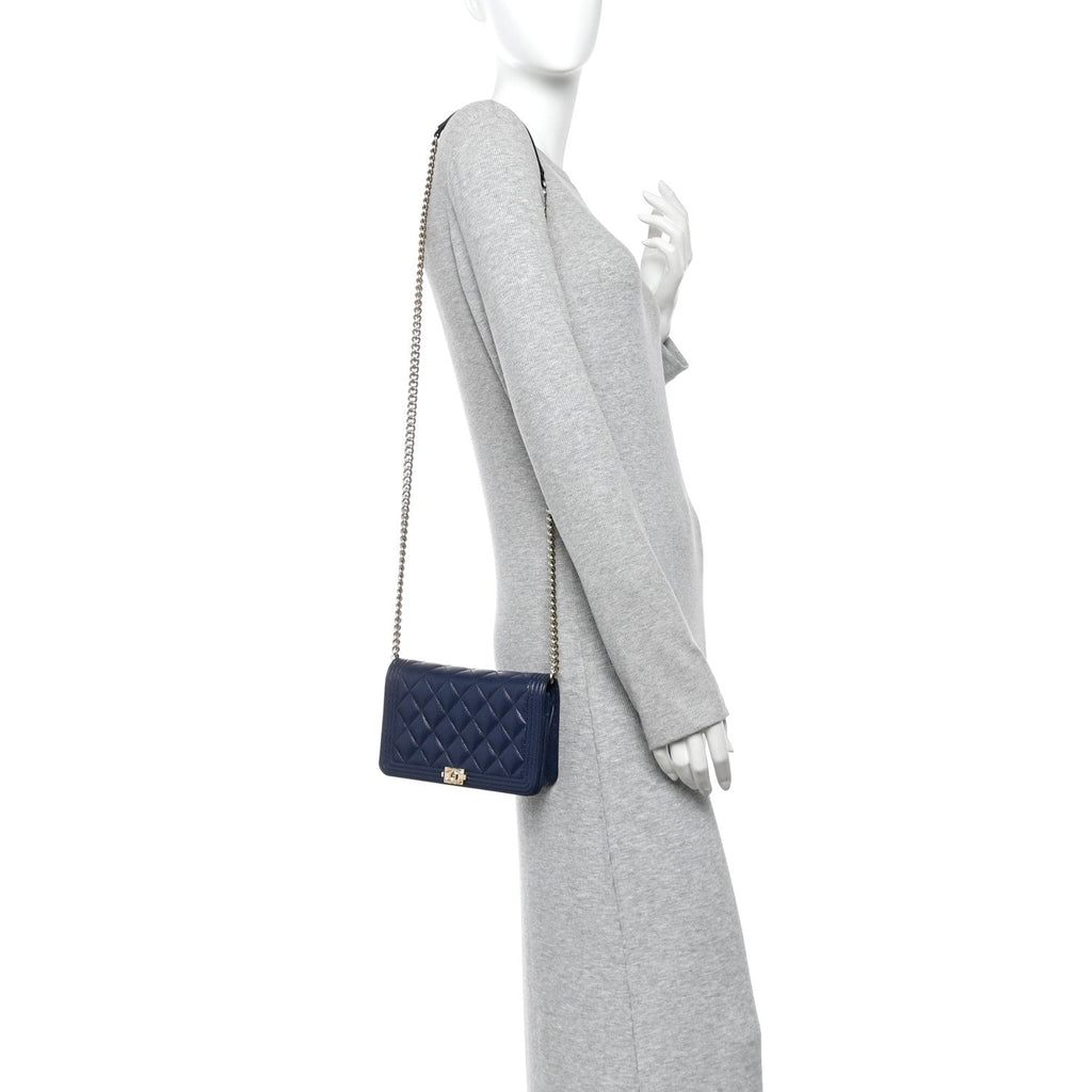 Caviar Quilted Boy Wallet On Chain WOC Navy
