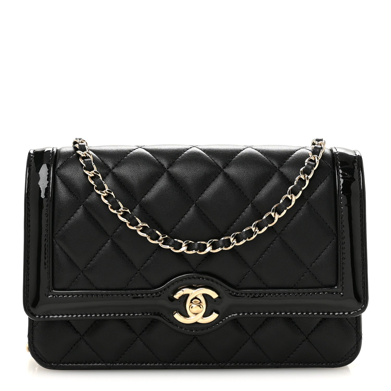 Lambskin Patent Calfskin Quilted Hold The Line CC Wallet On Chain WOC Black