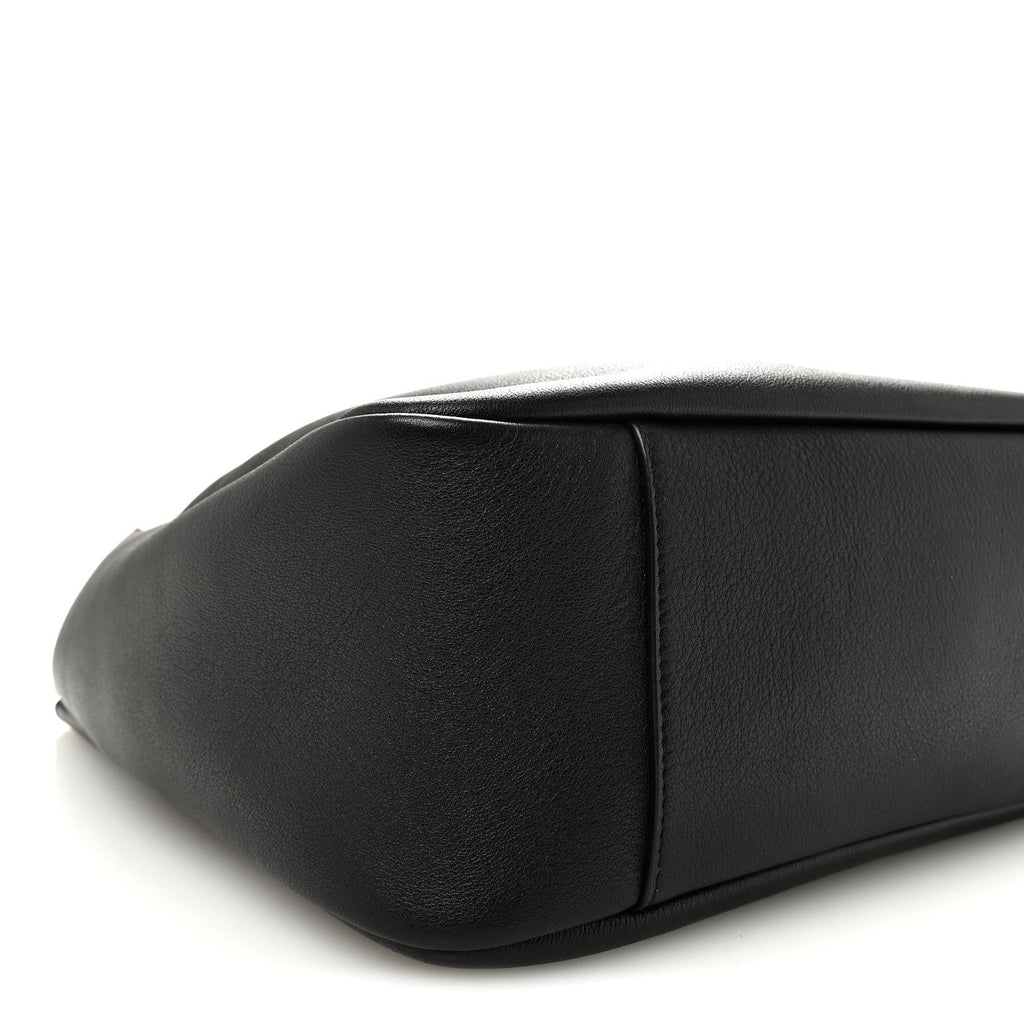 Supple Calfskin Large Le 5 A 7 Soft Hobo  Black