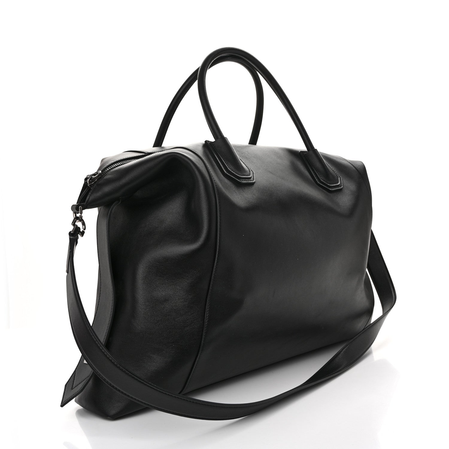 Smooth Calfskin Large Soft Antigona Black