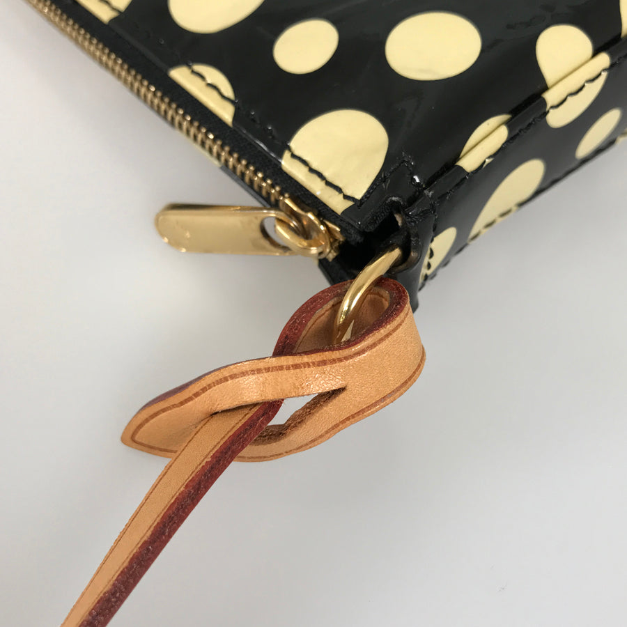 LOUIS VUITTON Vernis Dot Infinity Pochette Accessoires M91427 Pouch