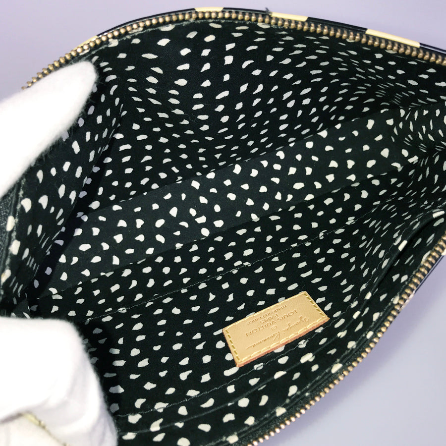 LOUIS VUITTON Vernis Dot Infinity Pochette Accessoires M91427 Pouch