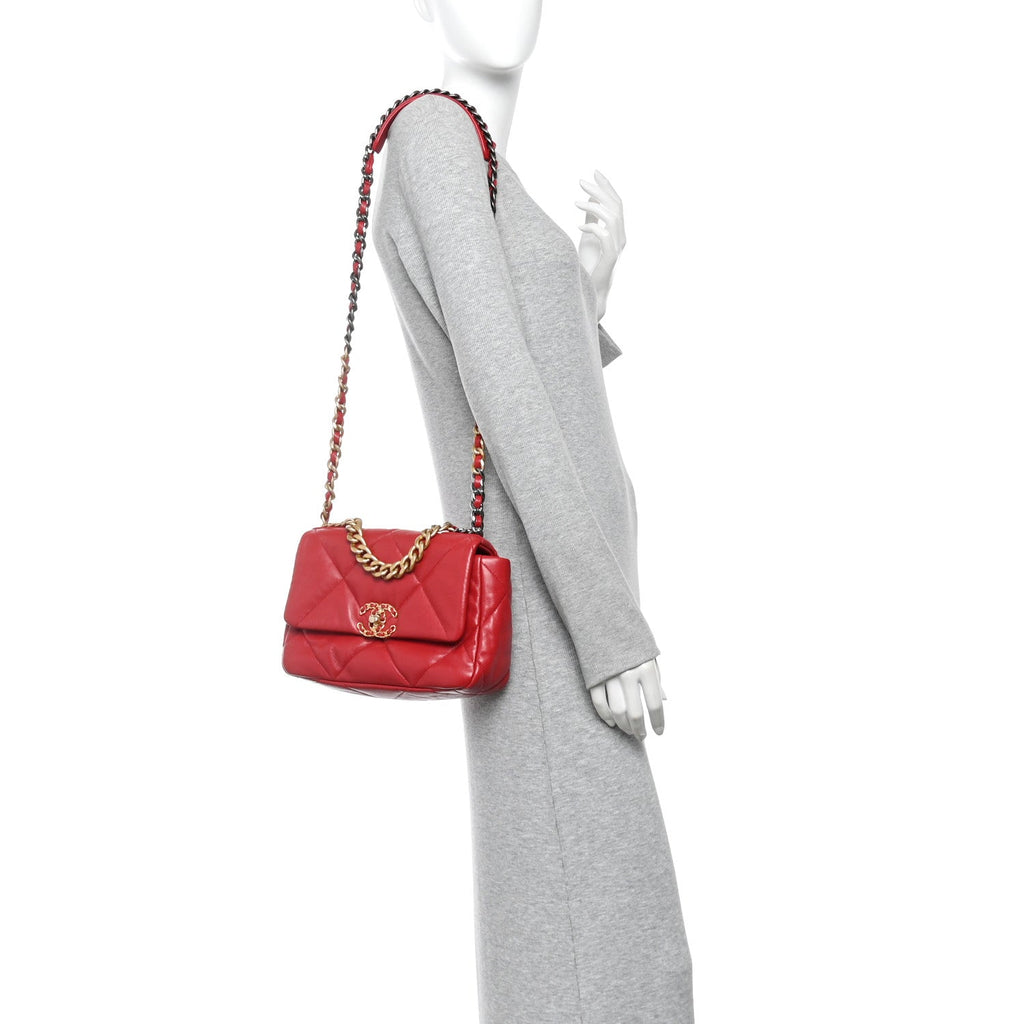 Lambskin Quilted Medium Chanel 19 Flap Red