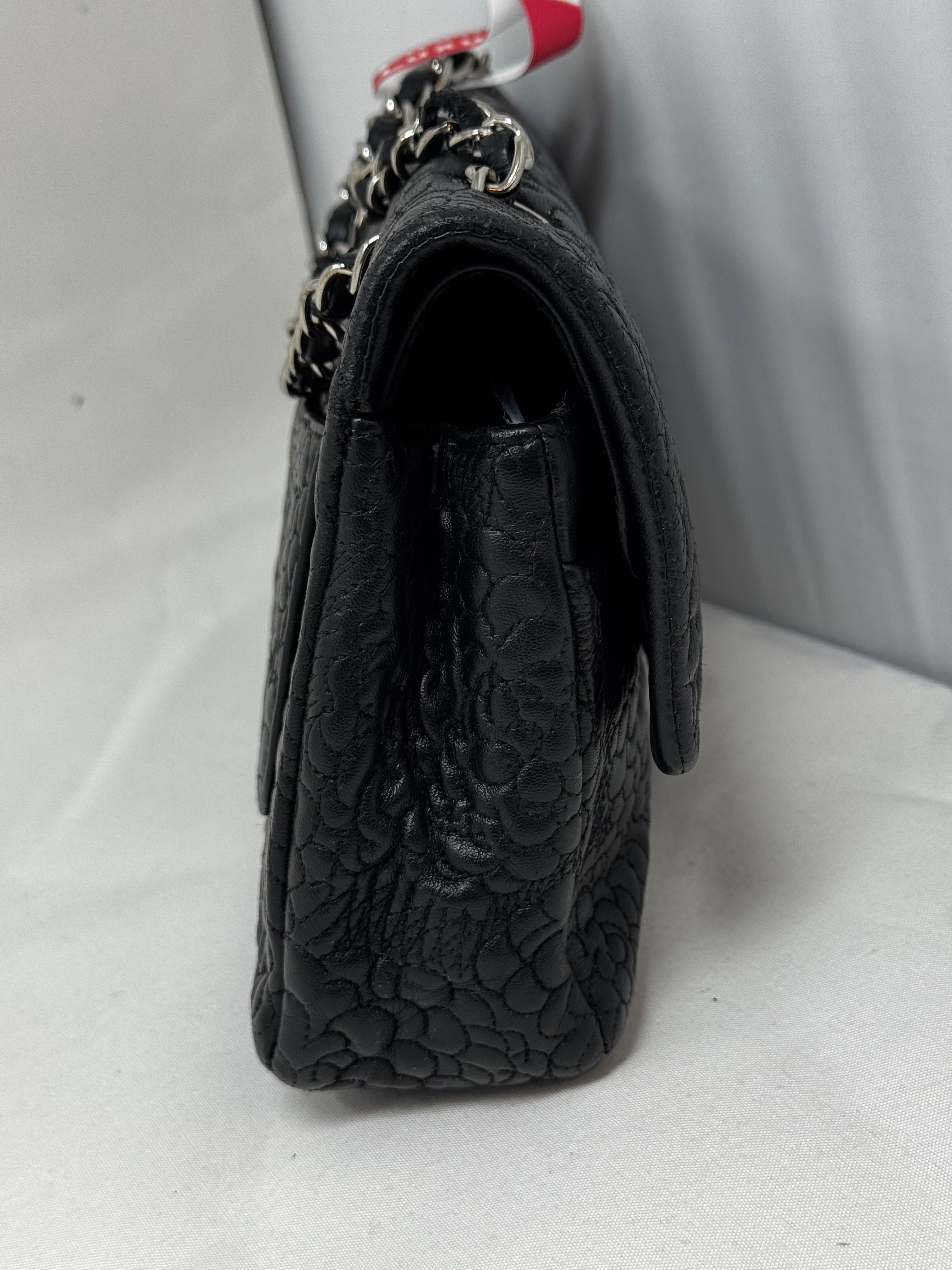 Chanel Timeless/classique leather crossbody bag Black in Leather B21-63