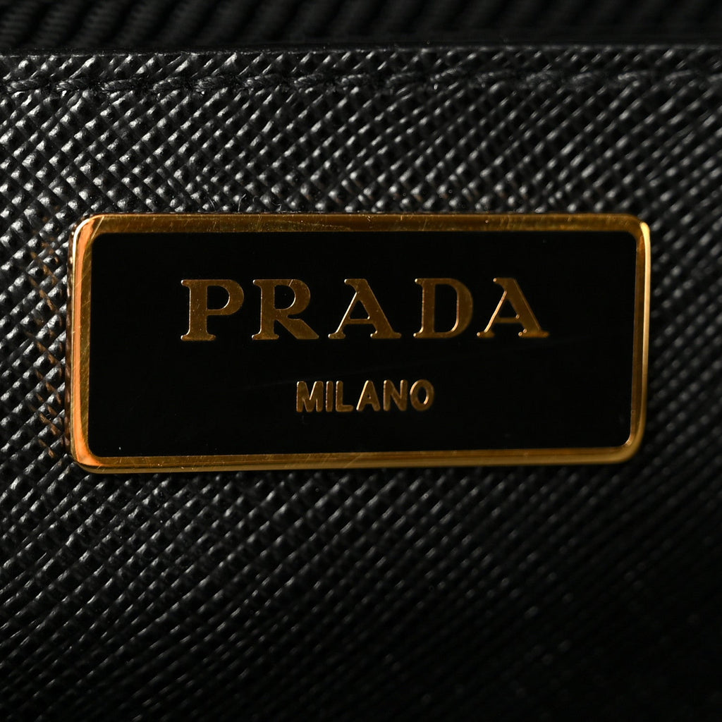 Saffiano Lux Large Galleria Double Zip Tote Black