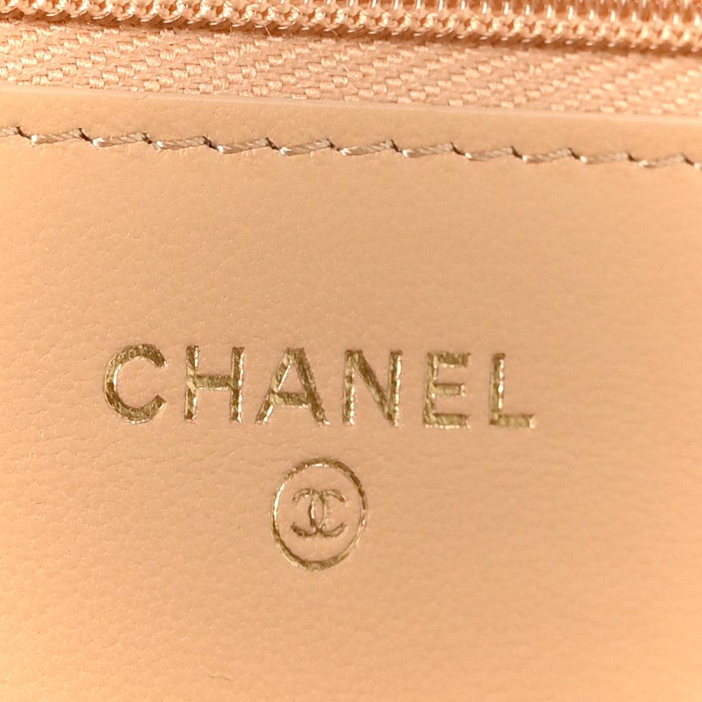 Lambskin Quilted Wallet On Chain WOC Beige Black