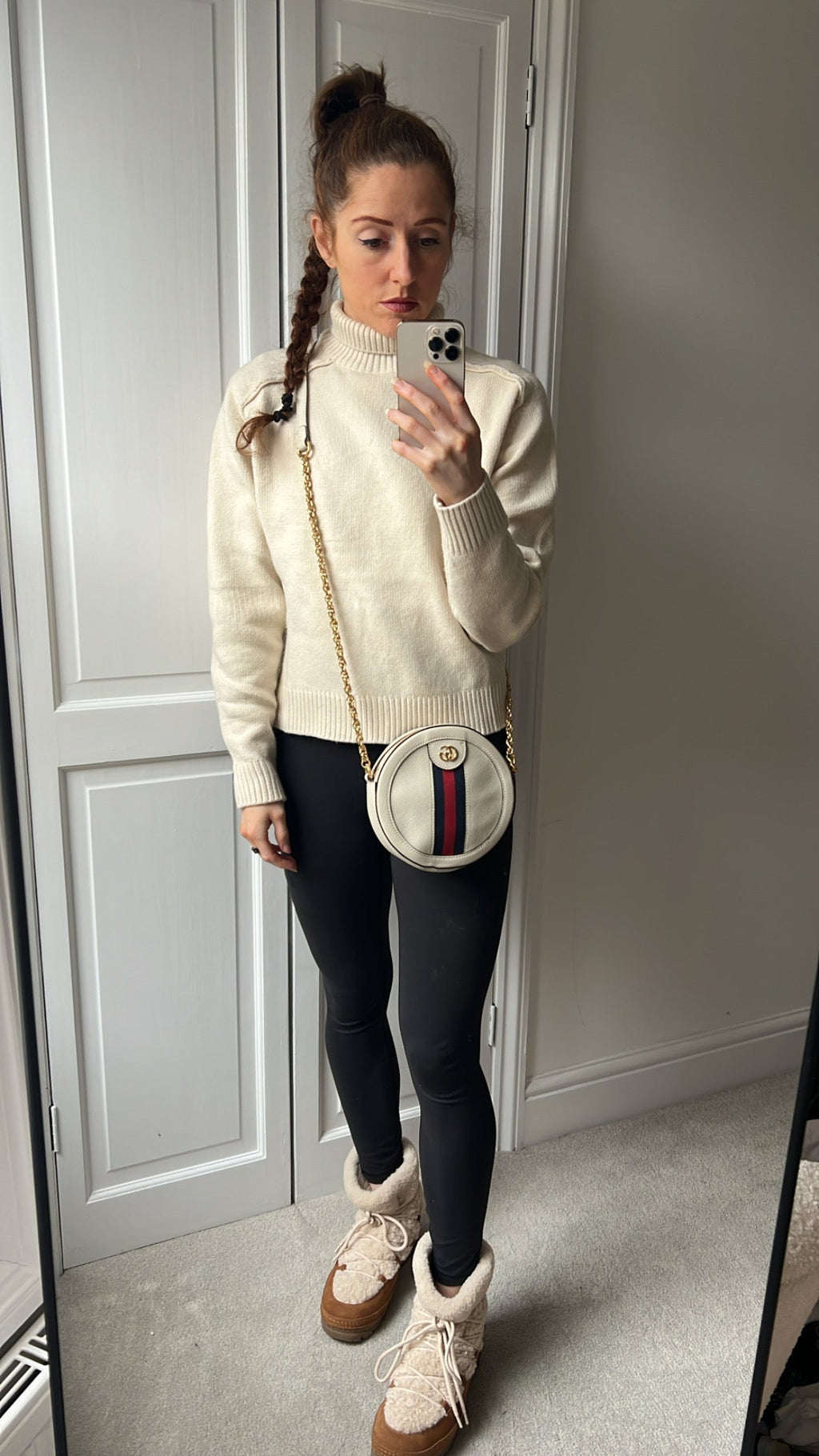 Gucci GG Round White Ophidia Small Shoulder Bag