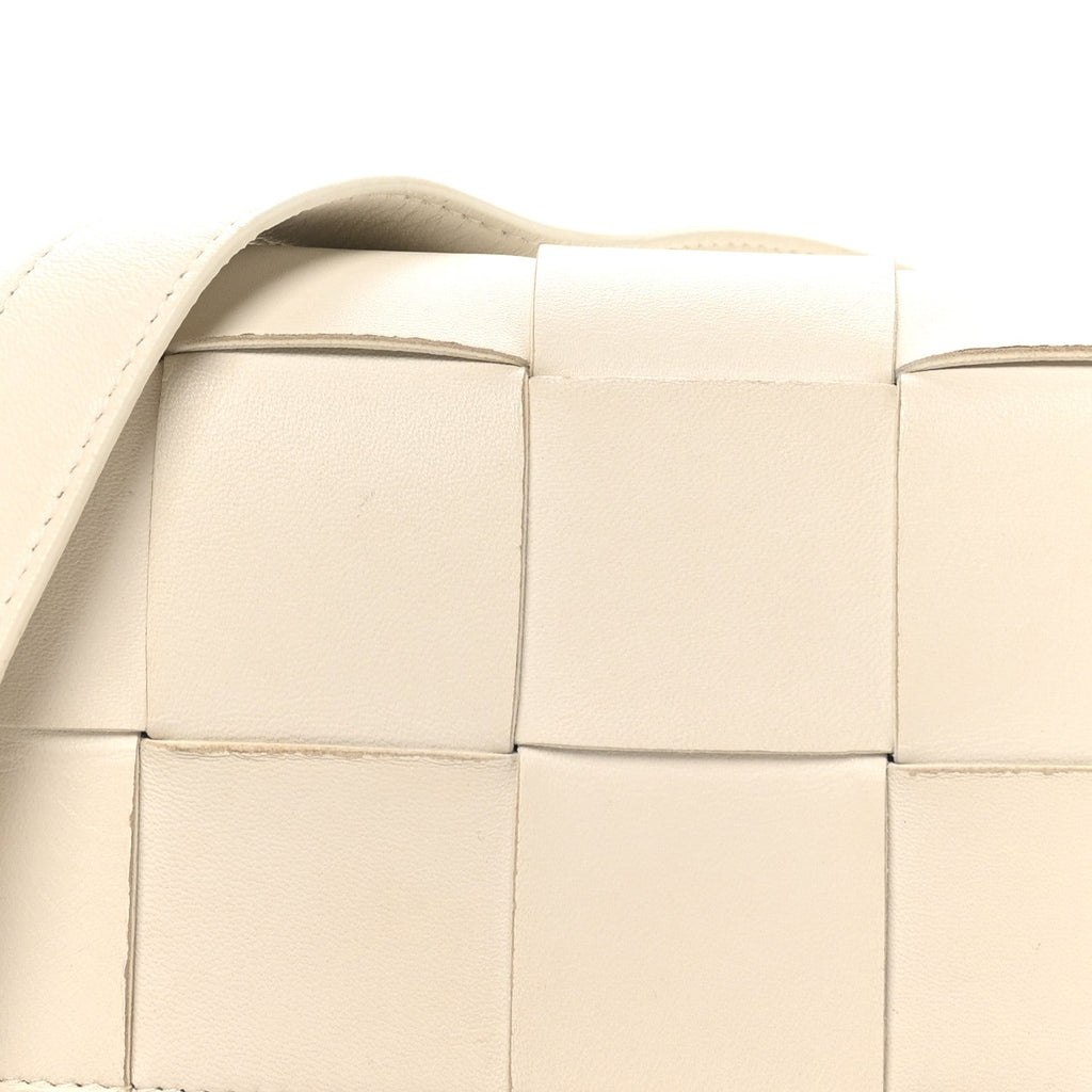 Nappa Maxi Intreccio The Belt Cassette Bag White
